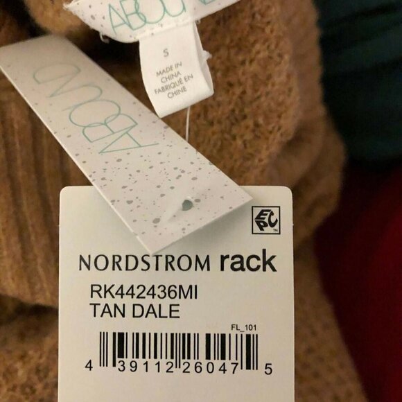 Abound Tan Dale Turtle Neck Chunky Knit Sweater Small NWT #4158 - Picture 3 of 4